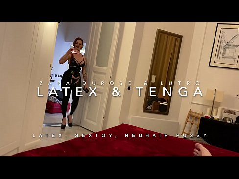❤️ Nwa nkịrịkọ na-acha uhie uhie yi uwe latex nke nnochi anya ️❌ Anal video ❤